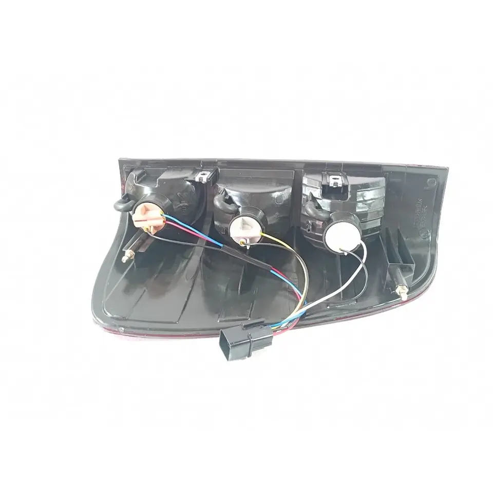 Farol Derecho (Rh) (Liso) Para Great Wall Wingle 5 3