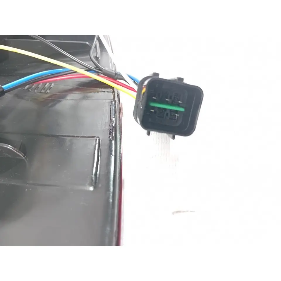 Farol Derecho (Rh) (Liso) Para Great Wall Wingle 5 4