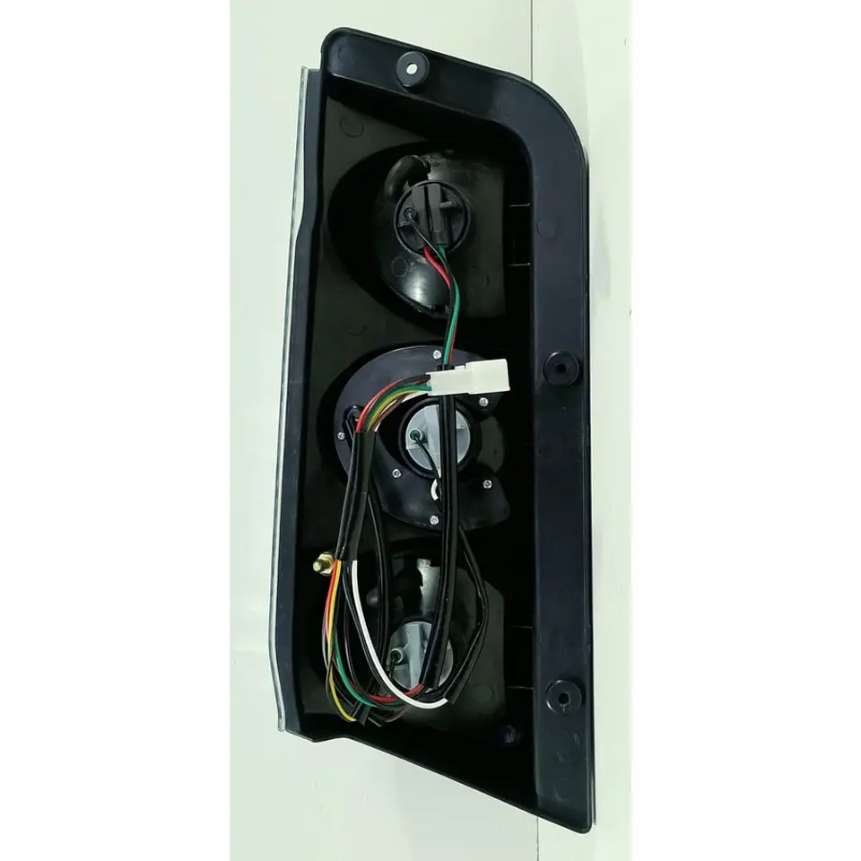Farol Derecho (Rh) Para GAC Gonow Cargo / Van 2
