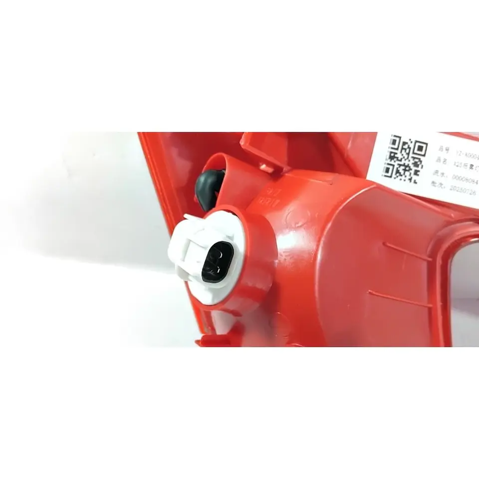 Neblinero Trasero Derecho (Rh) Para BAIC X25 3