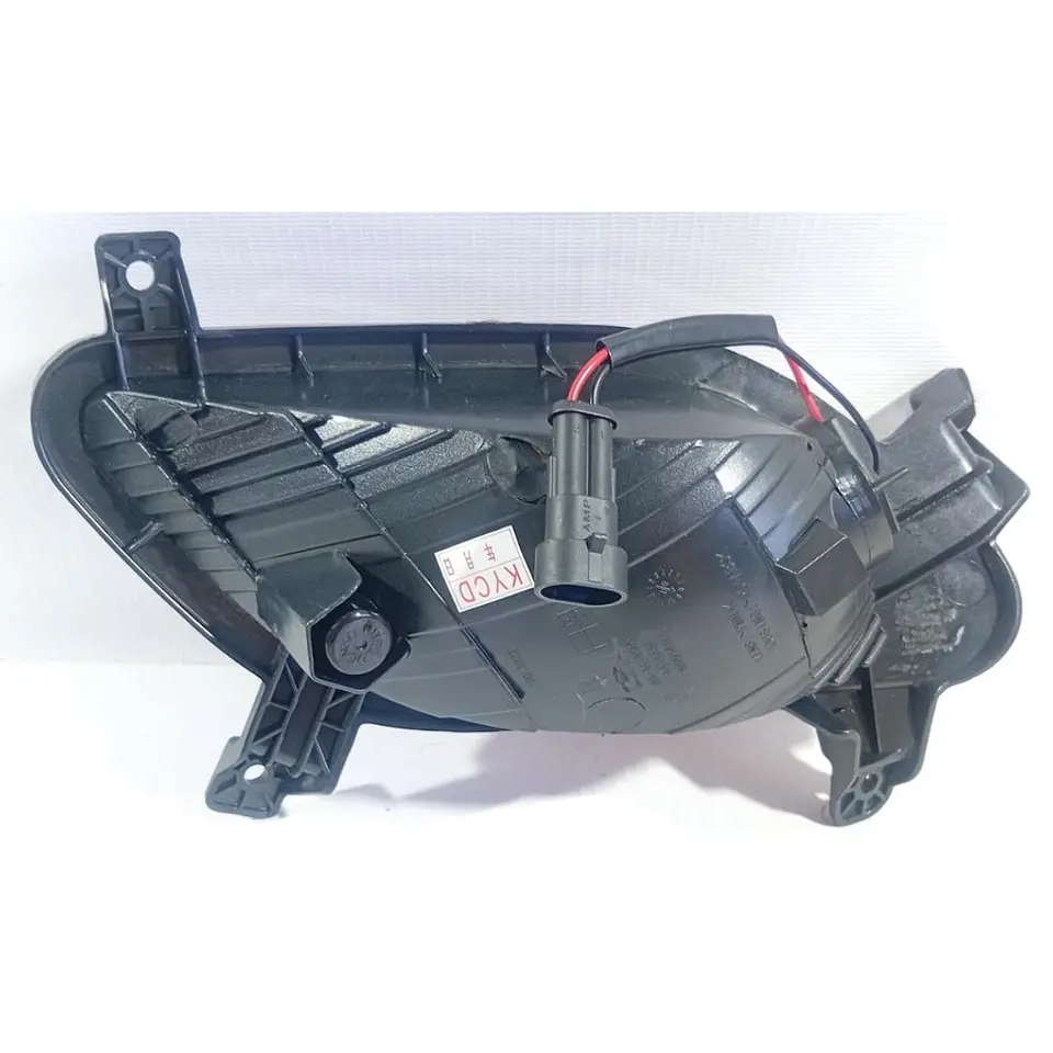 Neblinero Trasero Derecho (Rh) Para Chery Tiggo 2 2
