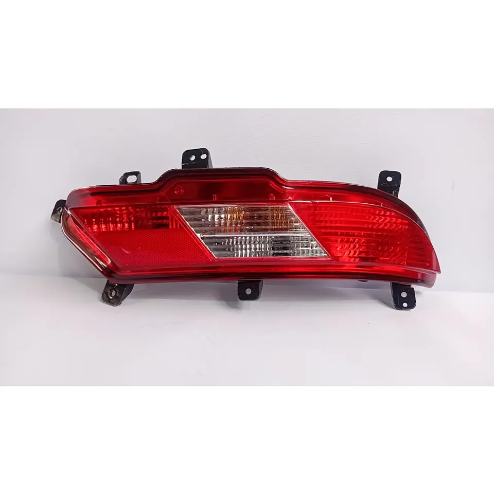 Neblinero Trasero Derecho (Rh) Para DFSK 500 1