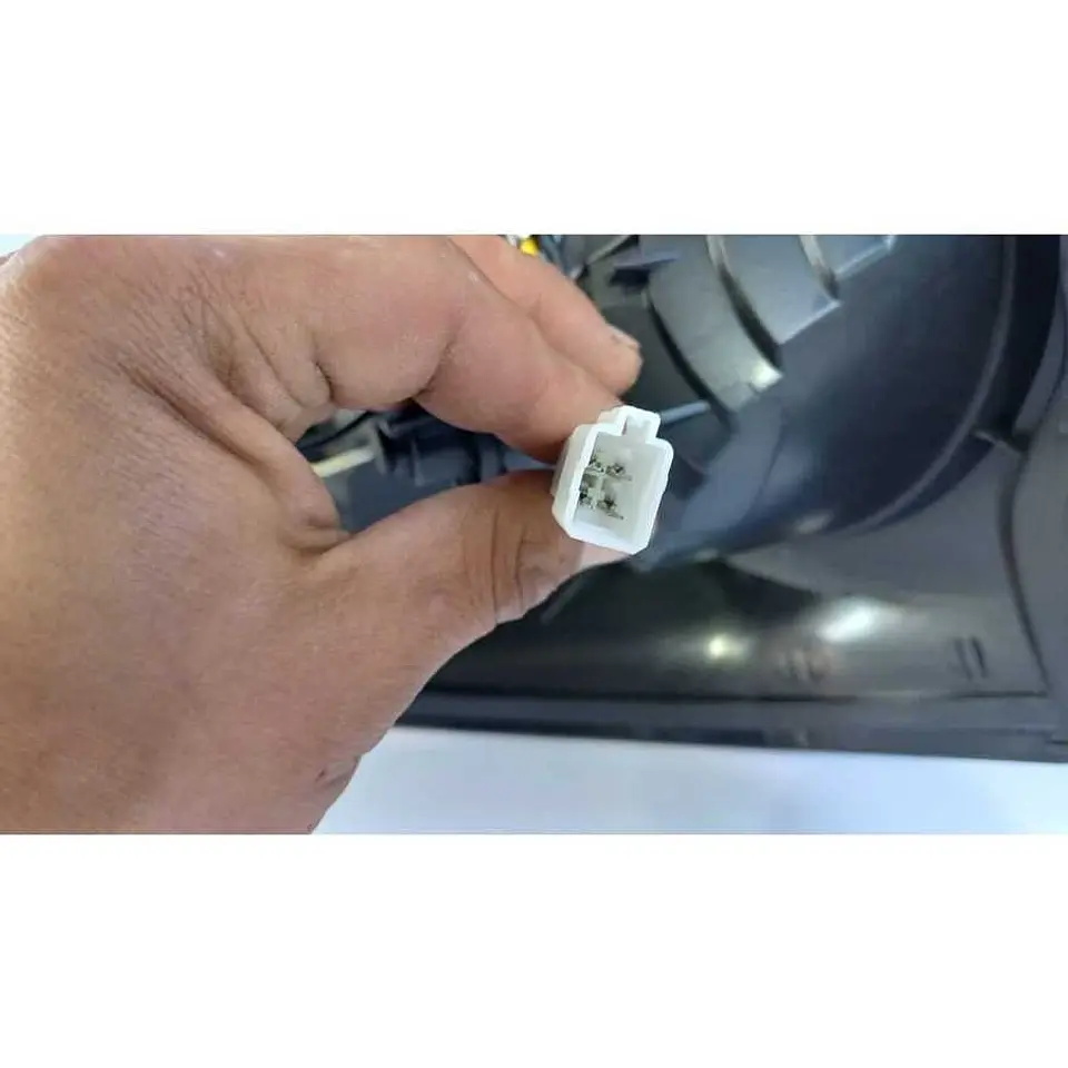 Farol Inferior Derecho (Rh) Para Changan CV1 3