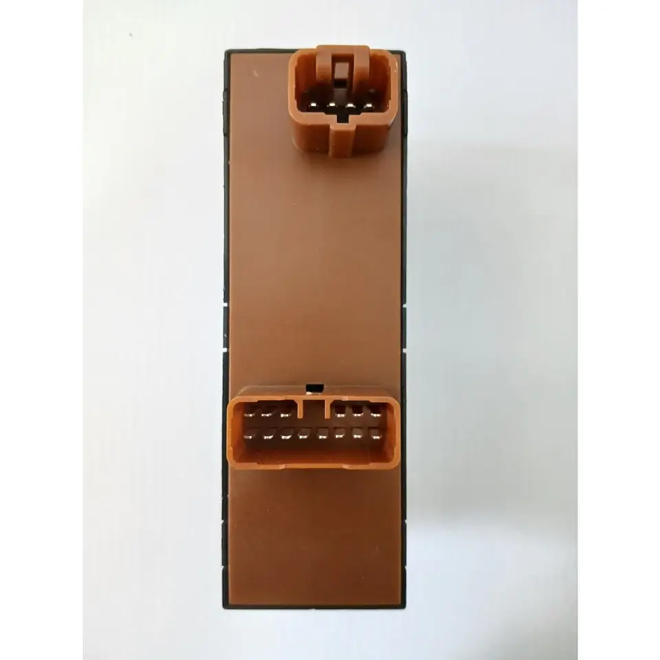 Botonera Delantera Izquierda (Lh) Para Great Wall C30 Old 2