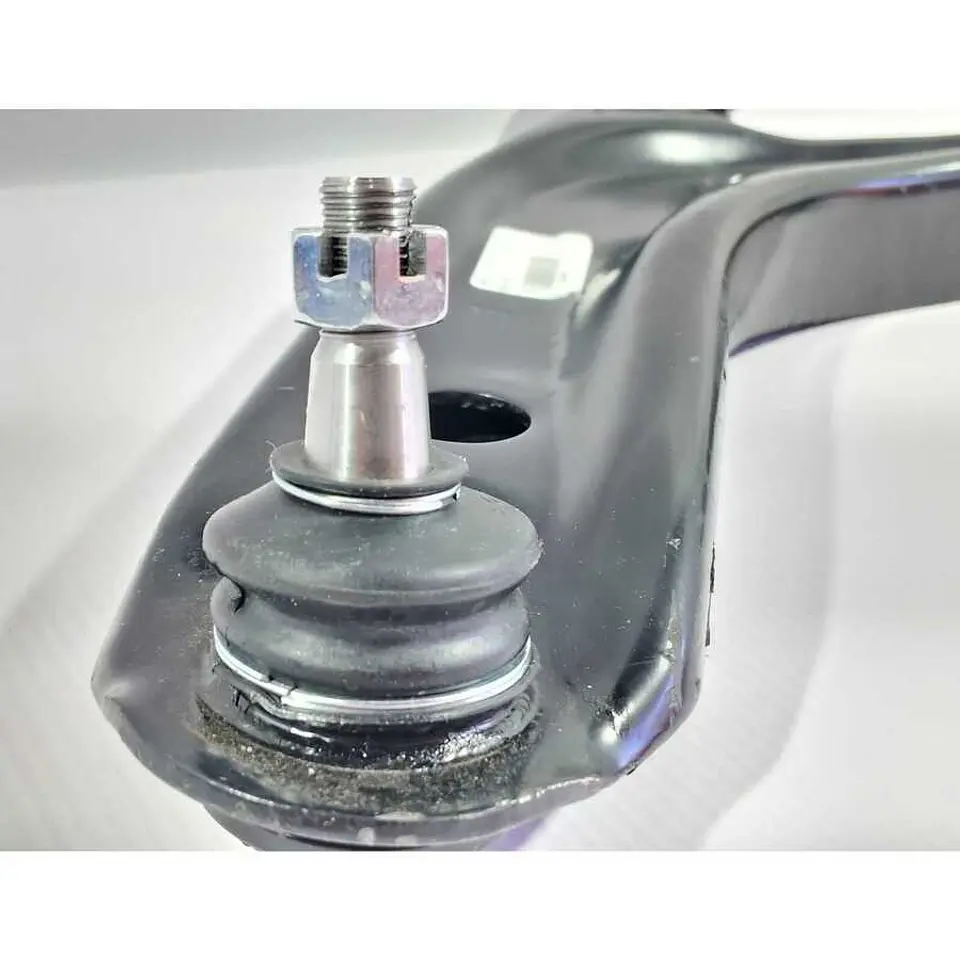 Bandeja Izquierda (Lh) Con Rotula - Buje 14 Mm Para Brilliance H220 H230 DFM A30 Ax3 AX4 JAC S1 2