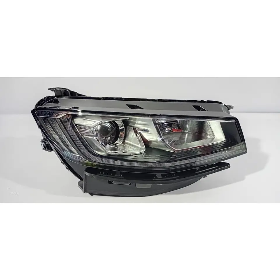 Optico Led Derecho (Rh) Para Geely Azkarra Comfort 1
