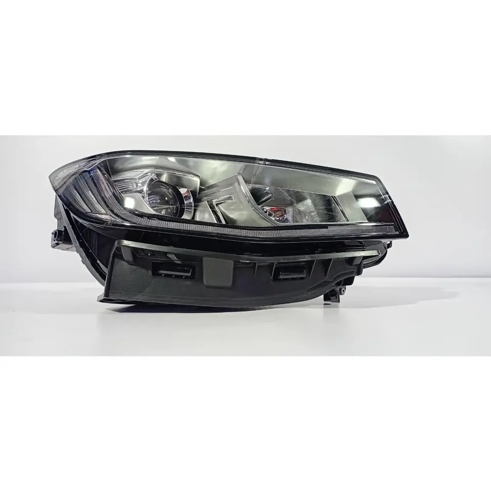 Optico Led Derecho (Rh) Para Geely Azkarra Comfort 4