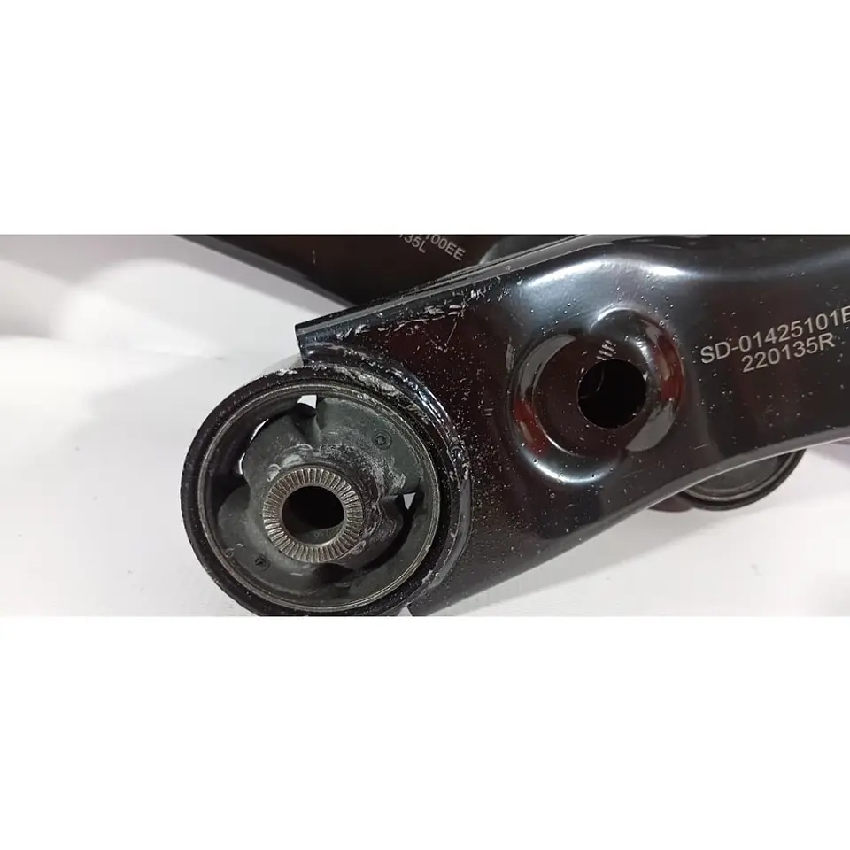 Par De Bandejas De Suspensión Con Rótula Geely EX7 2.0 2013-2016 4