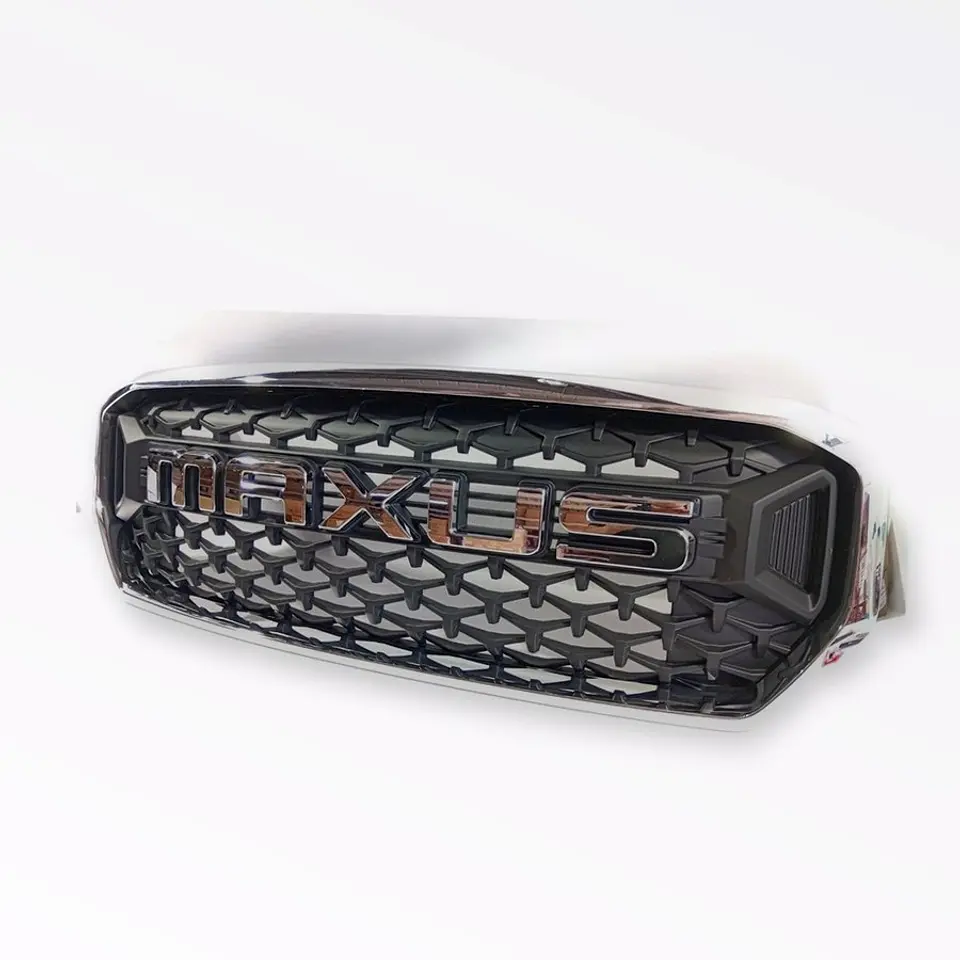 Mascara Negra Con Letras Cromada Maxus T60 2017-2026 2