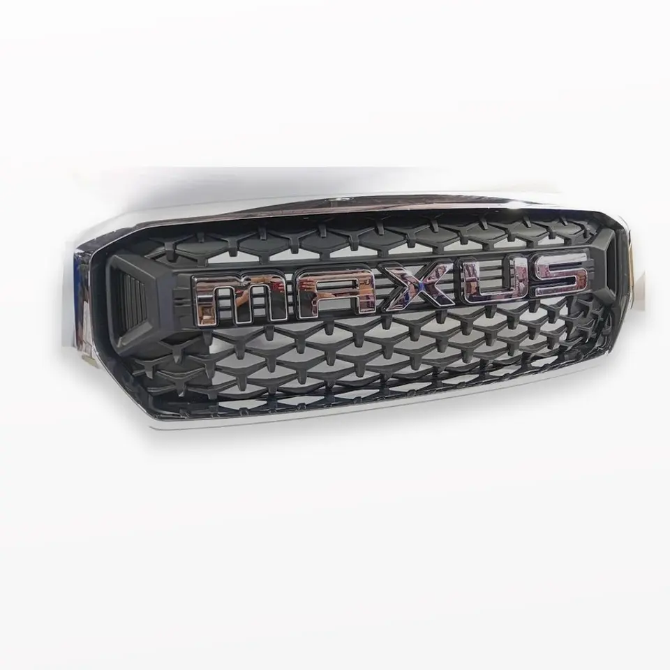 Mascara Negra Con Letras Cromada Maxus T60 2017-2026 3