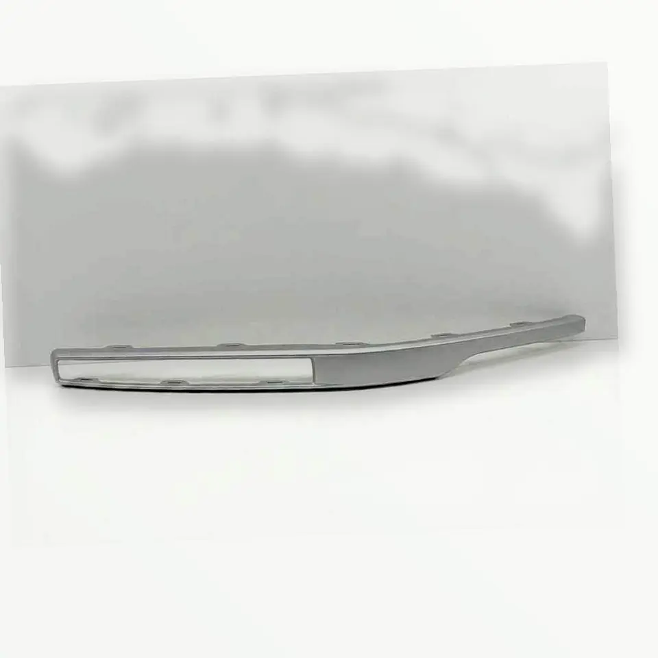 Moldura Bisel Neblinero Delantero Derecho (Rh) Gris Chery Tiggo 3 2020-2024 1