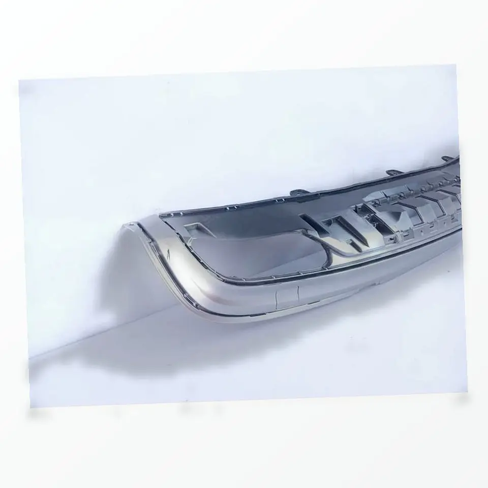 Moldura Central Parachoque Trasero Geely Azkarra 1.5 2022-2024 3