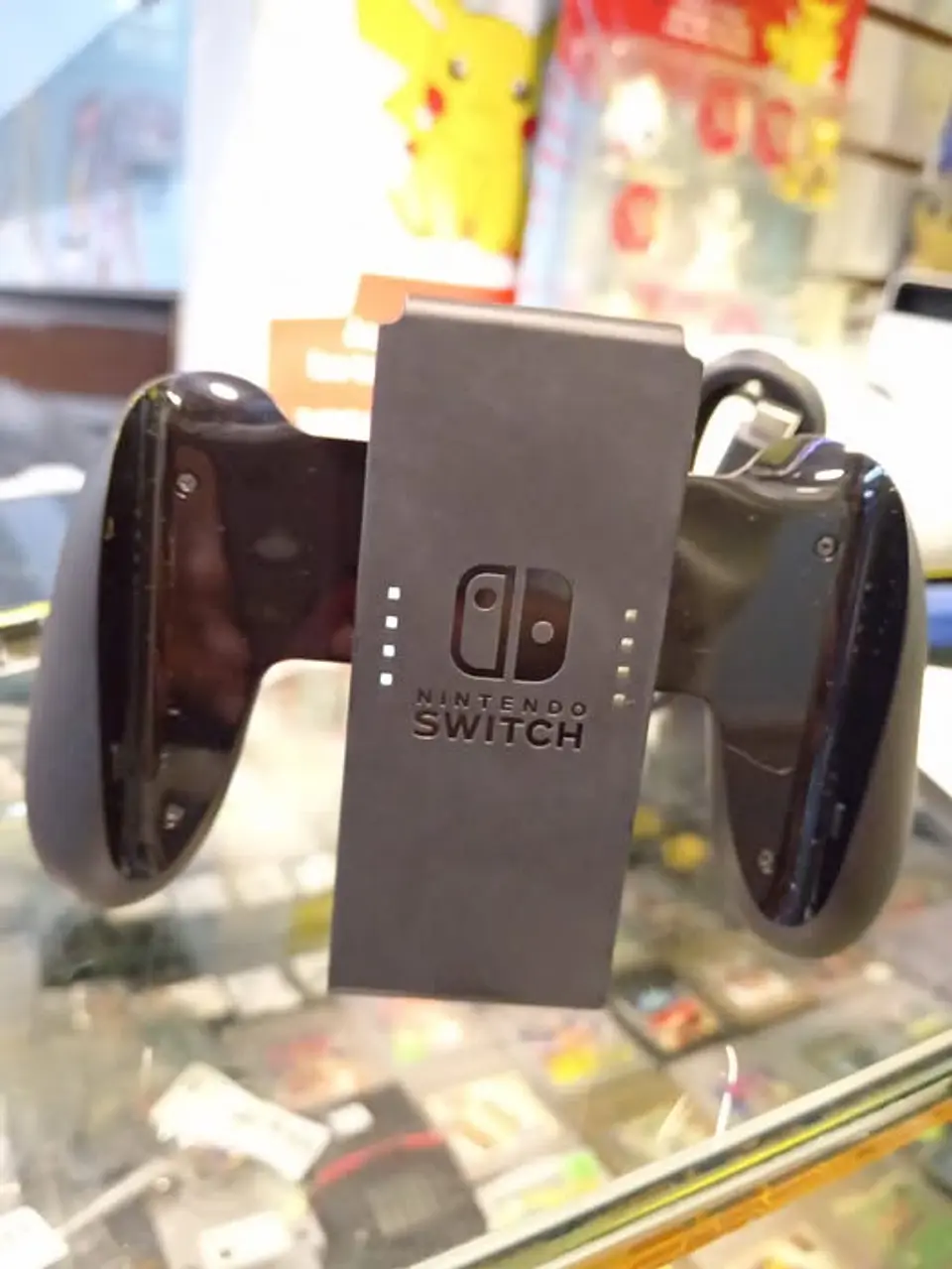 Joycon grip switch 1