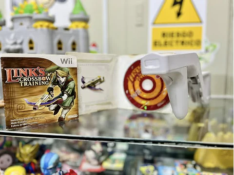 Zapper Wii + juego links crosbow