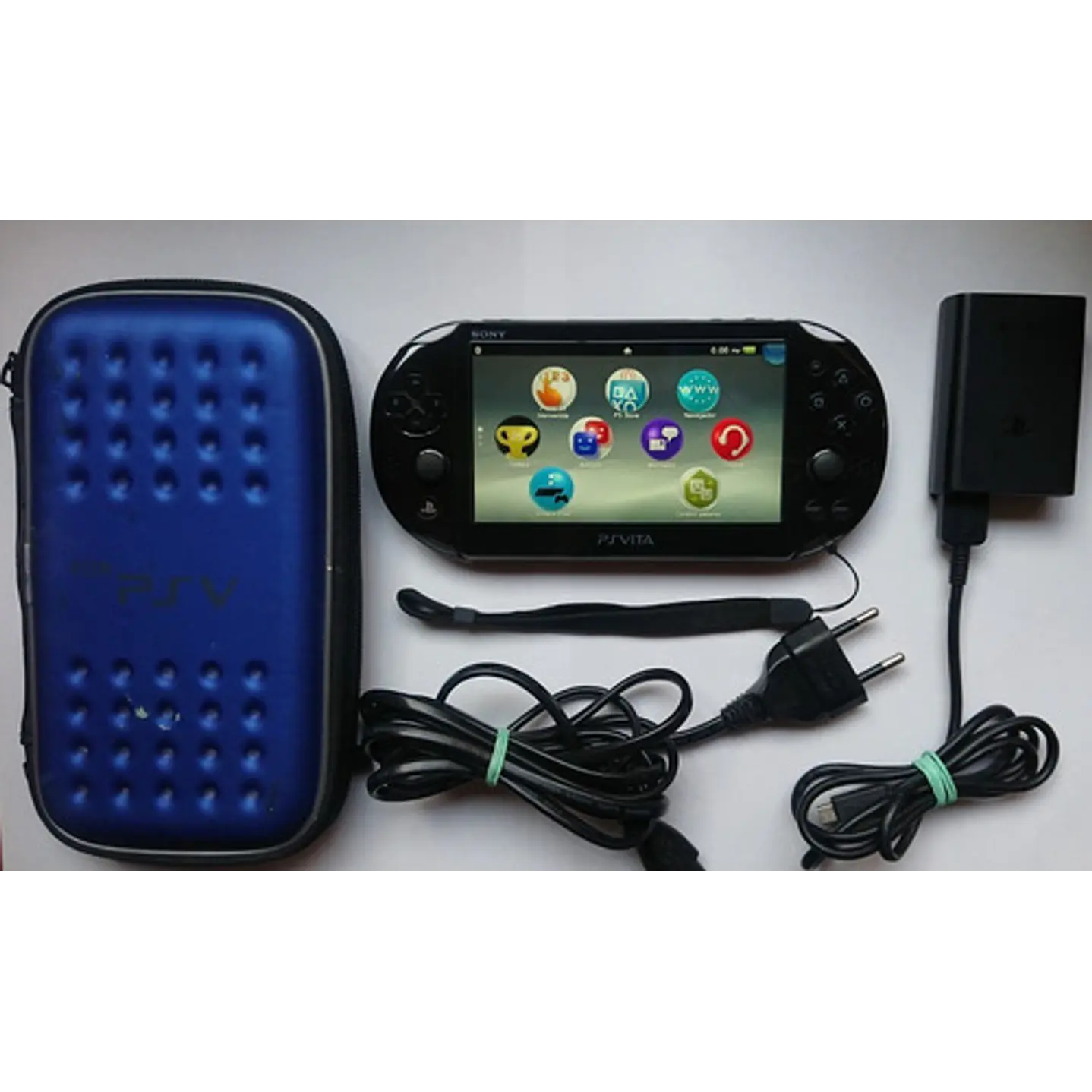 Consola Ps Vita Slim 1