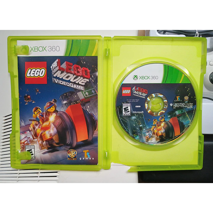Consola Xbox 360 Slim  10