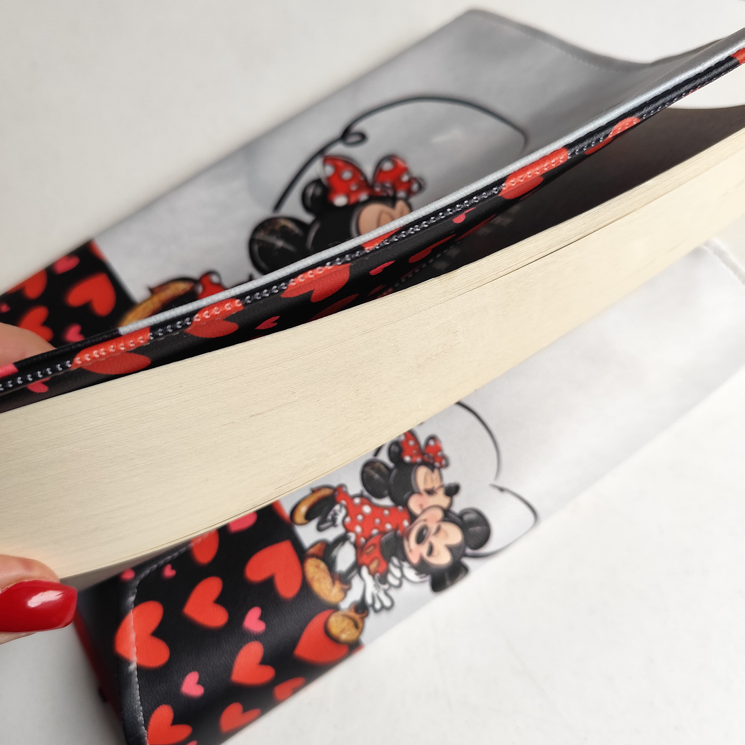 Capa de Livro Universal 2