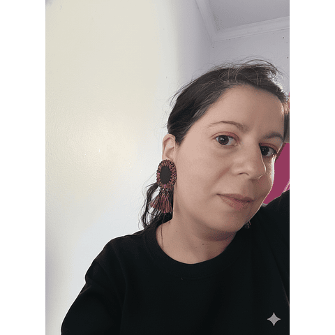 Aros negros bordados con borlas - Diseño único hecho a mano