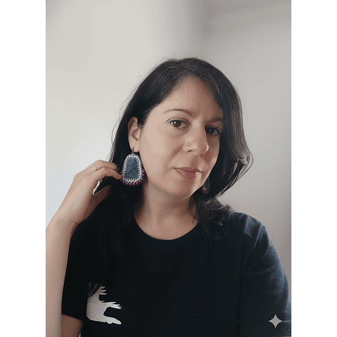 Aros de jeans bordados con mostacillas - Diseño único hecho a mano 