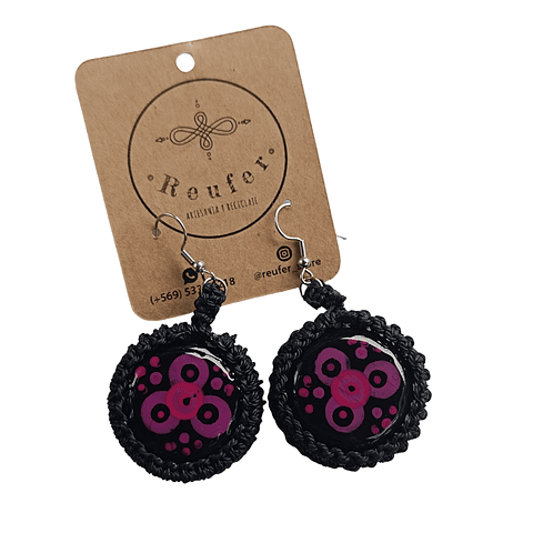 Aros diseño único hecho a mano - Tapitas pintadas a mano