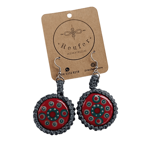 Aros hechos a mano diseño único - Tapitas pintadas a mano