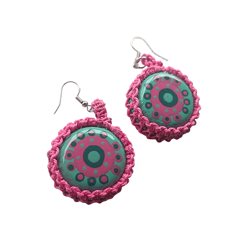 Aros hechos a mano diseño único - Tapitas pintadas a mano