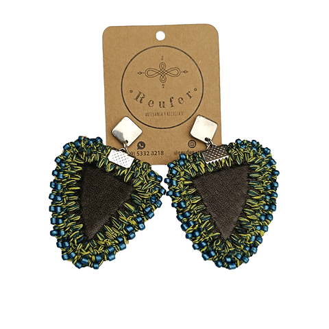 Aros diseño único hecho a mano - Ecocuero bordado mostacilla - 068