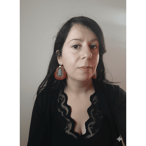 Aros ecocuero cafe bordado con mostacillas - Diseño único hecho a mano - 099