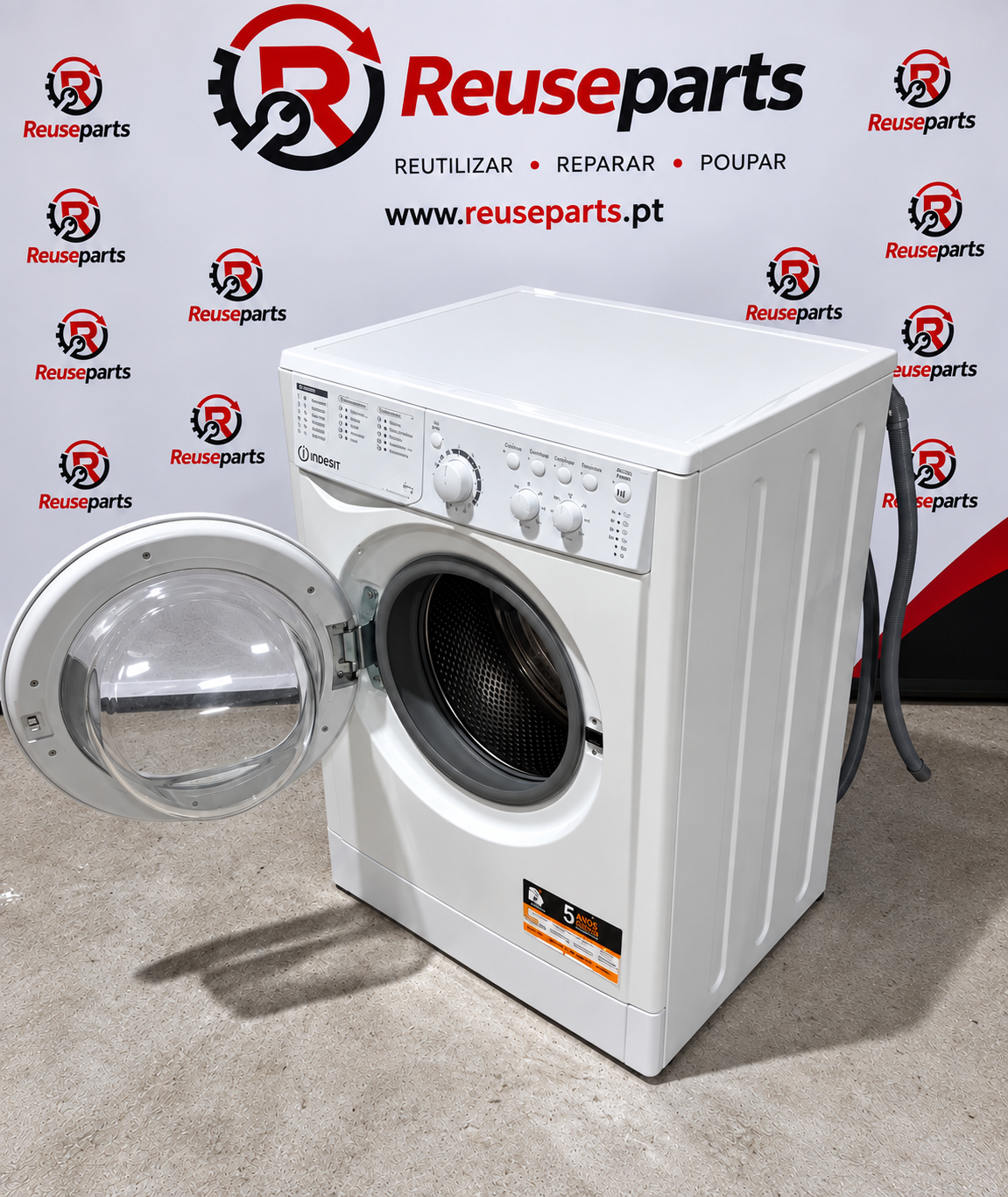 Máquina de Lavar Indesit 6KG 1