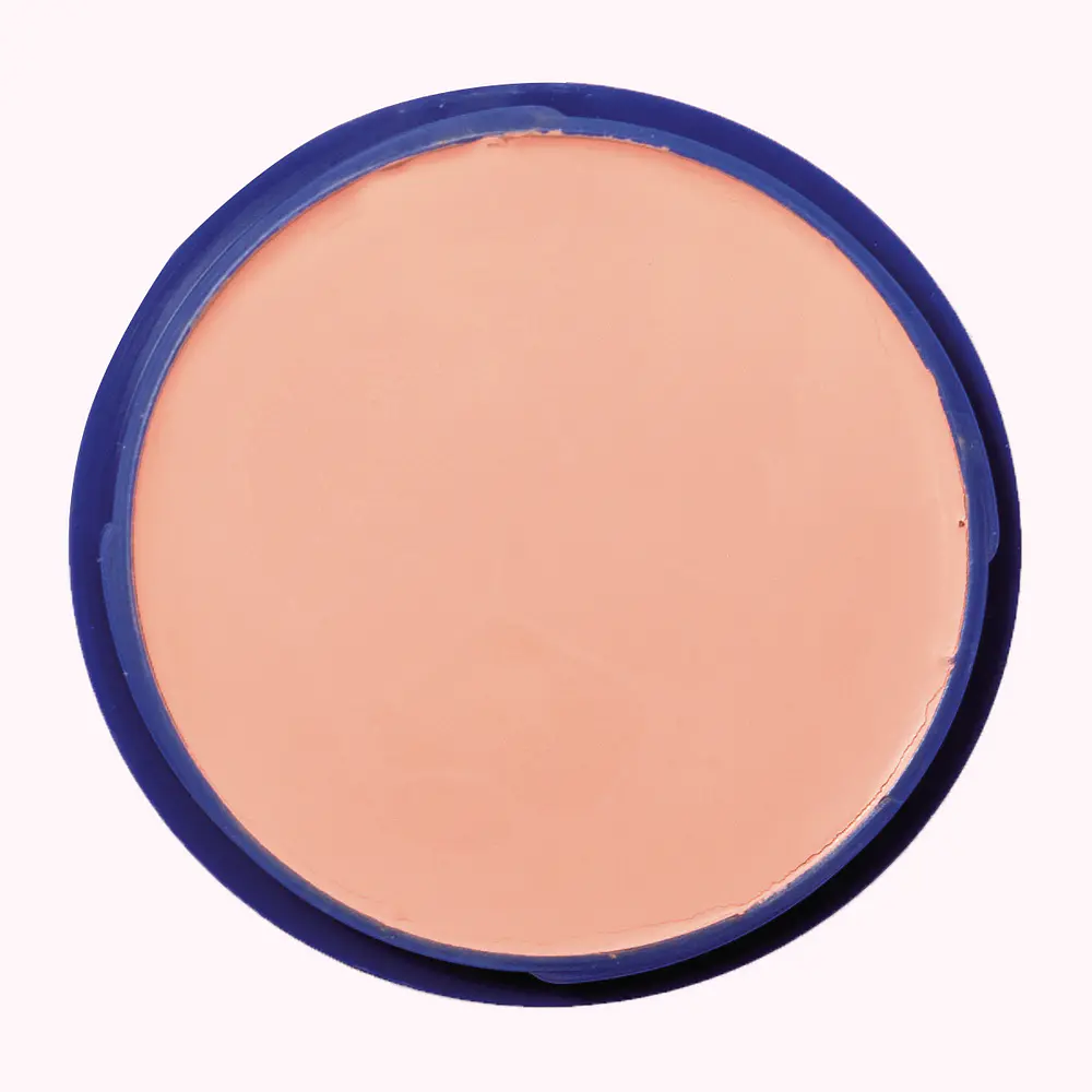Maquillaje oculta manchas Claro