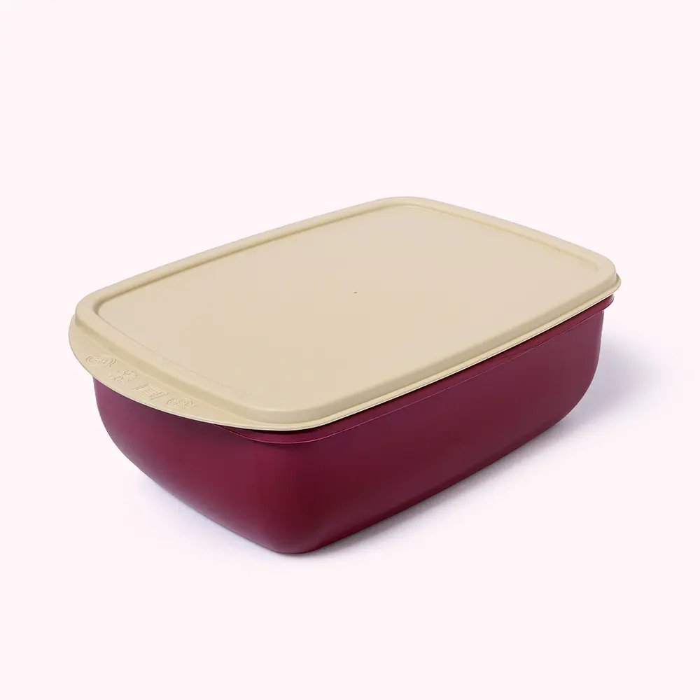 Hermético Rectangular bordó 2200 cc