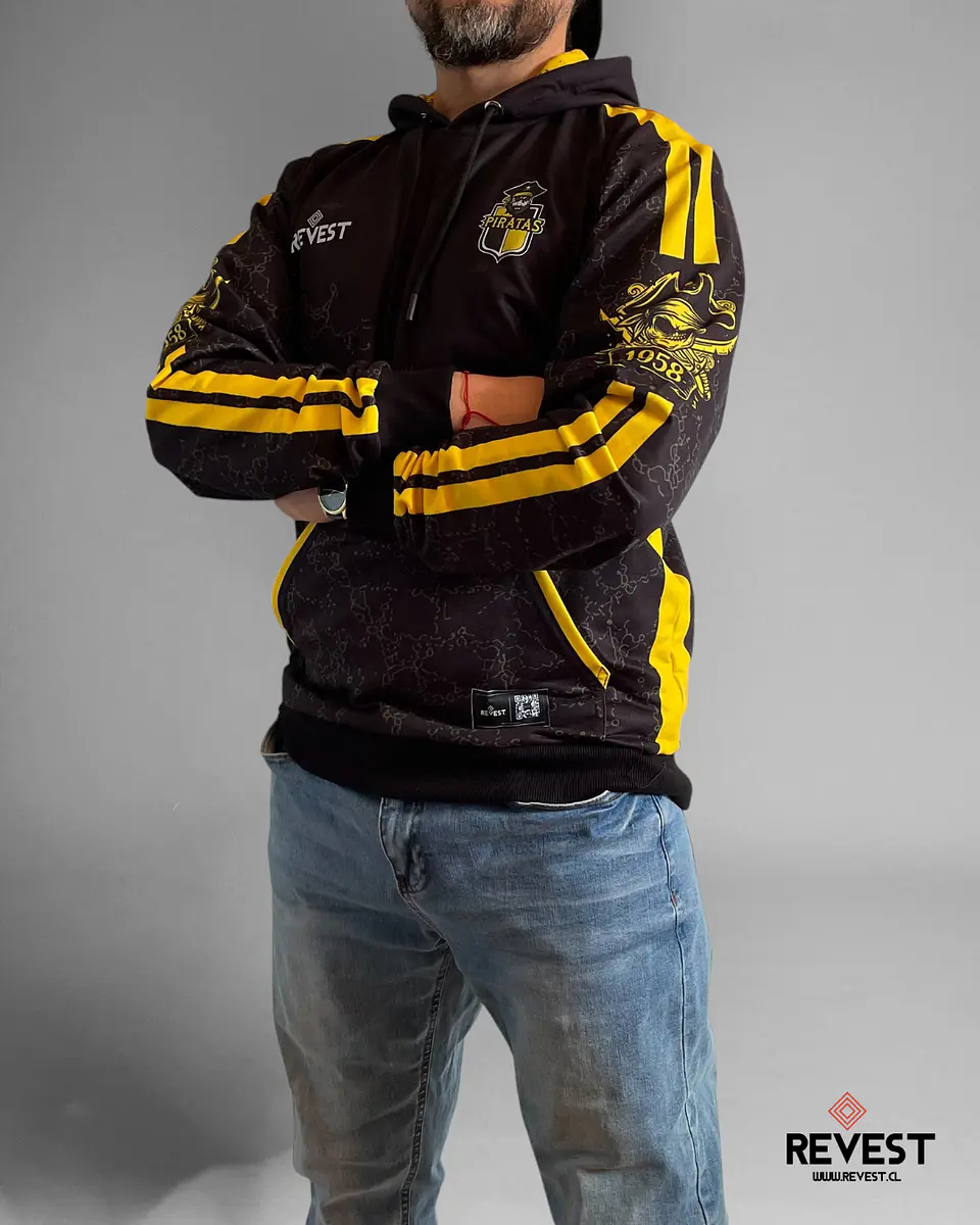 Polerón Revest Piratas Black Edition – Coquimbo 2