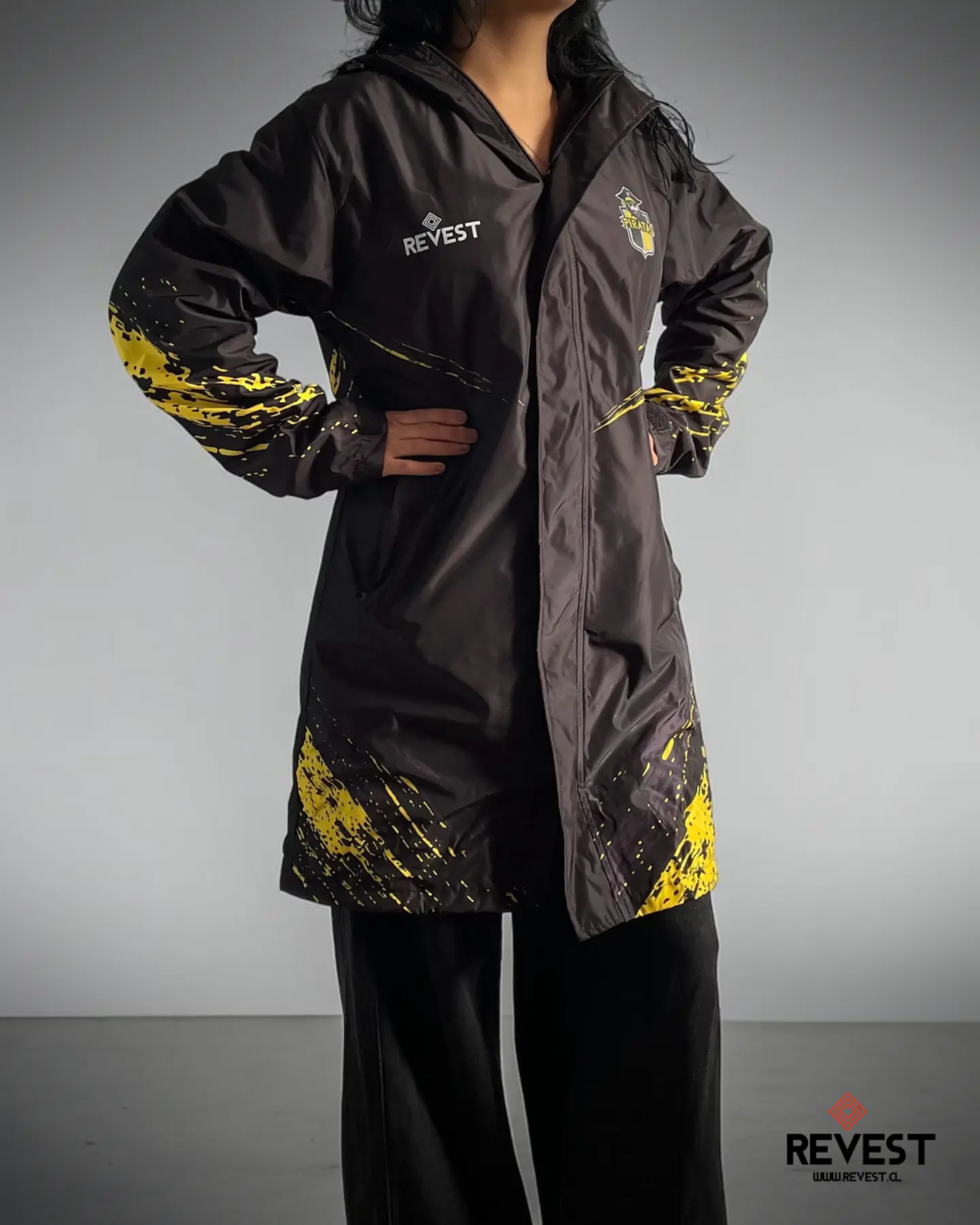 Parka Cortavientos Ligera Polar Black Edition – Piratas 1958 4