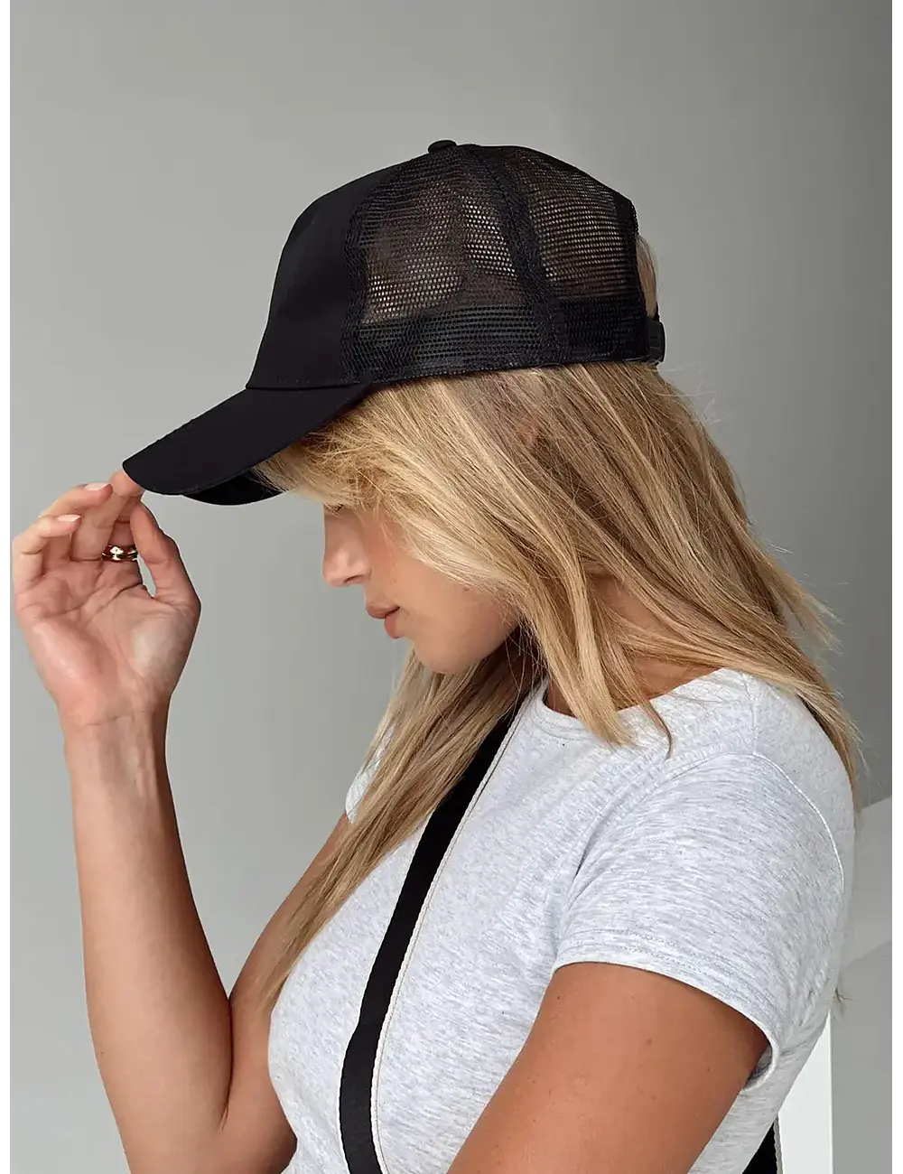 Gorra negra de demostración