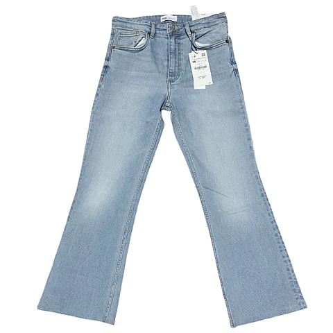 ZARA · Jeans celeste claro 36 - 38