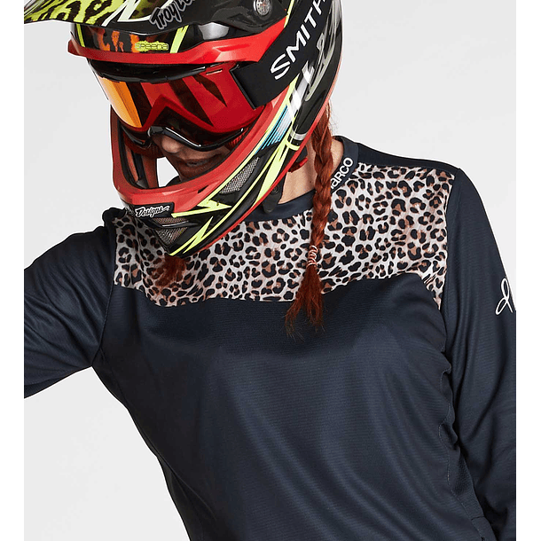 JERSEY DHARCO MUJER GRAVITY LEOPARD  4