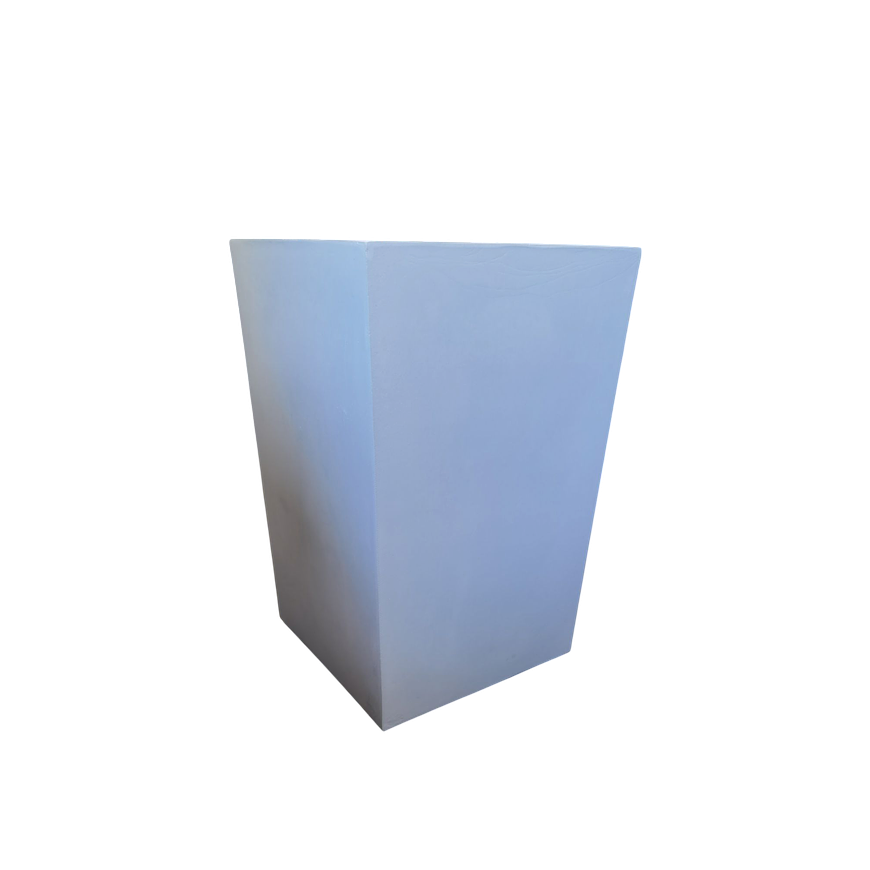 MACETERO FIBROCEMENTO FORMA TRAPECIO Ancho superior: 54cm Ancho Inferior 40cm Alto: 80cm 1