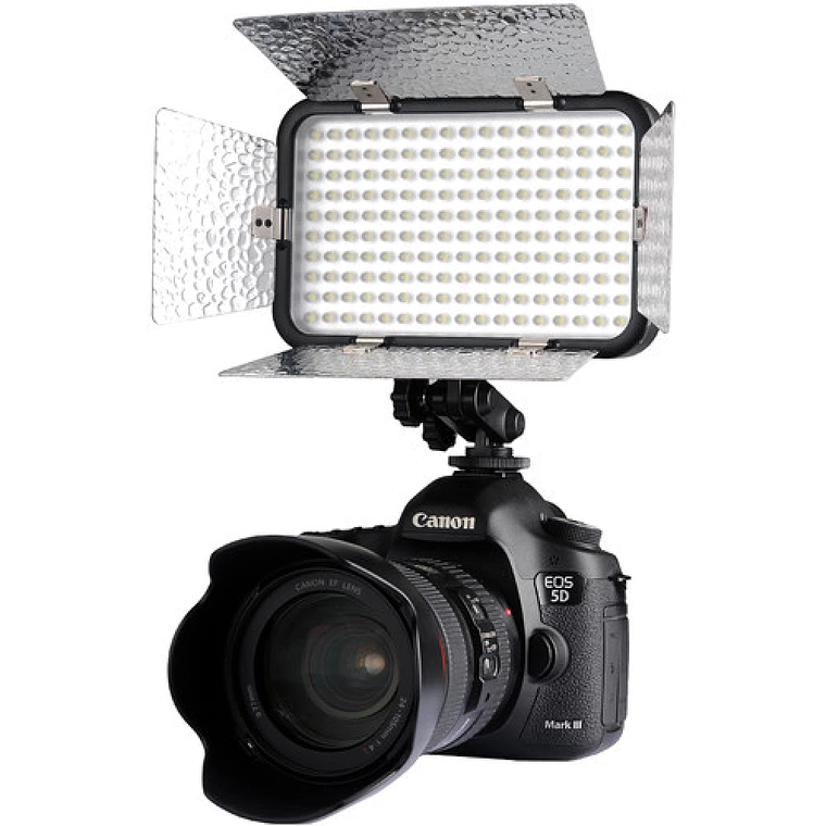 Godox Led Light 170II con reflector  4