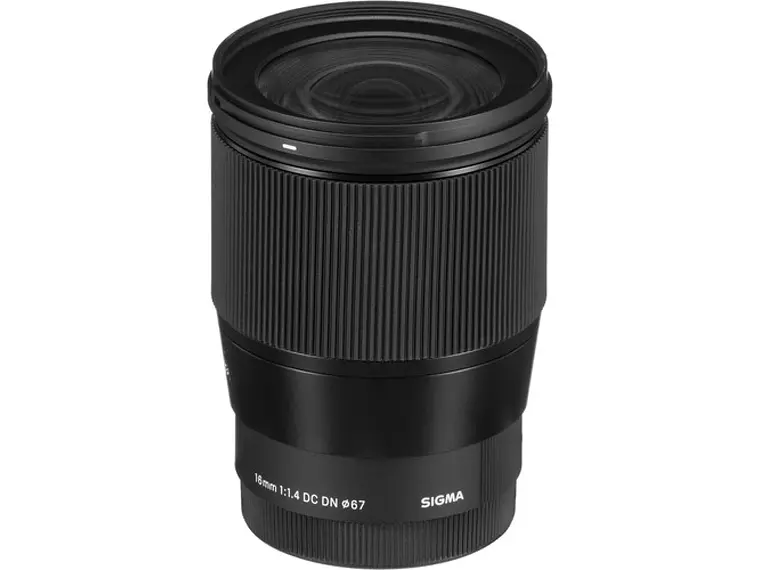 Sigma 16mm 1.4 DC DNContemporary Sony 7