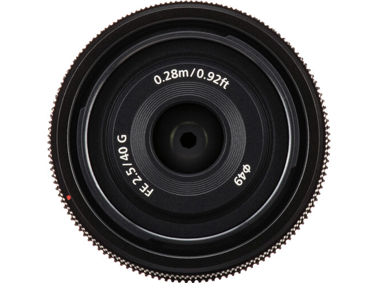 Sony FE 40mm F2.5 G 4