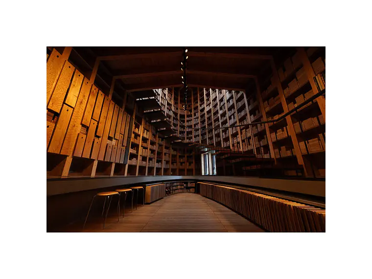 Lente Sony  E PZ 10-20mm F4 G 8