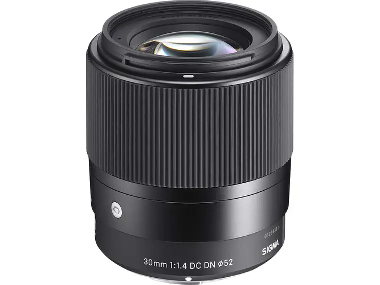 Sigma 30mm F/1.4 DC DN Sony 1