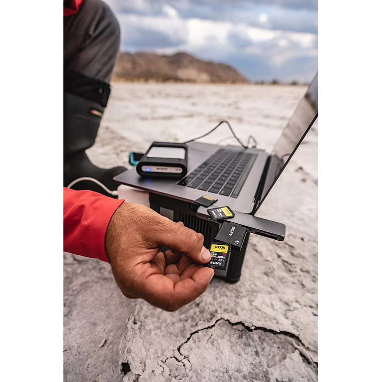 Sony SDHC UHS-II SF-G TOUGH 32GB 11