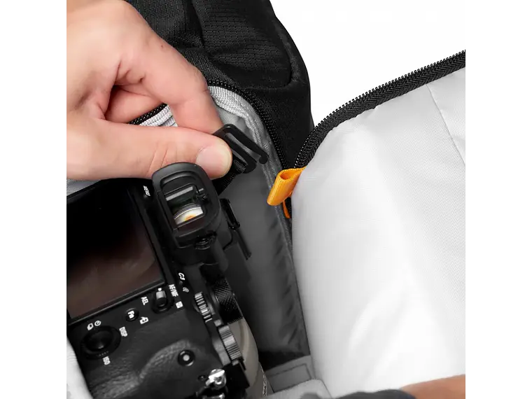 Mochila Lowepro  Fastpack BP 250 AW III Negro 6