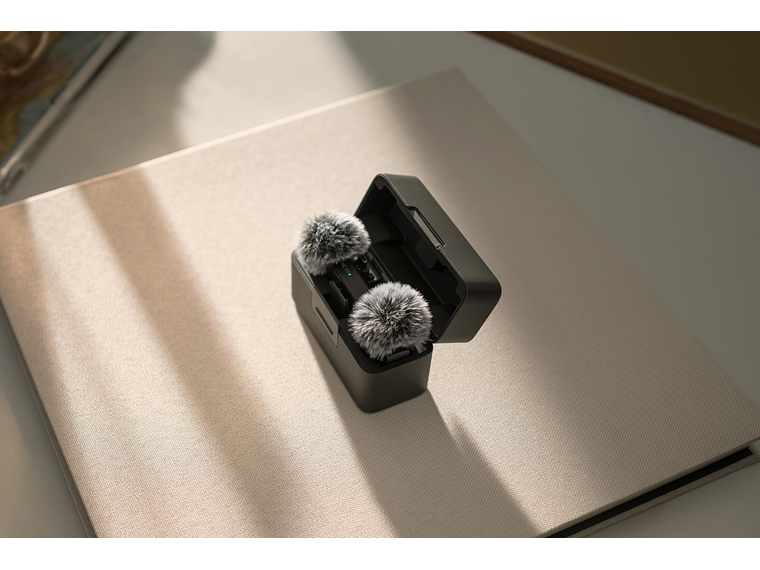 DJI Mic Mini (2 TX + 1 RX + Charging Case)	 8