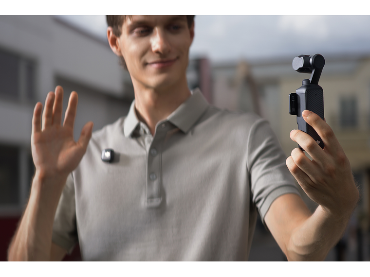 DJI Mic Mini (2 TX + 1 RX + Charging Case)	 9