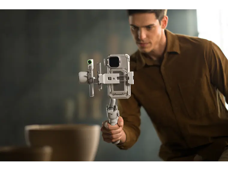DJI RS 4 Mini Combo 3