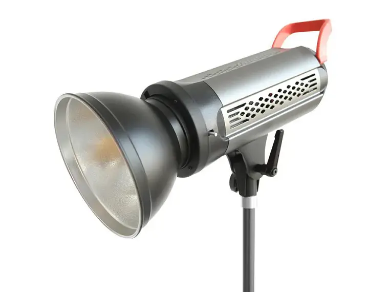 Iluminus Cañón Led 100W 5.600K 1