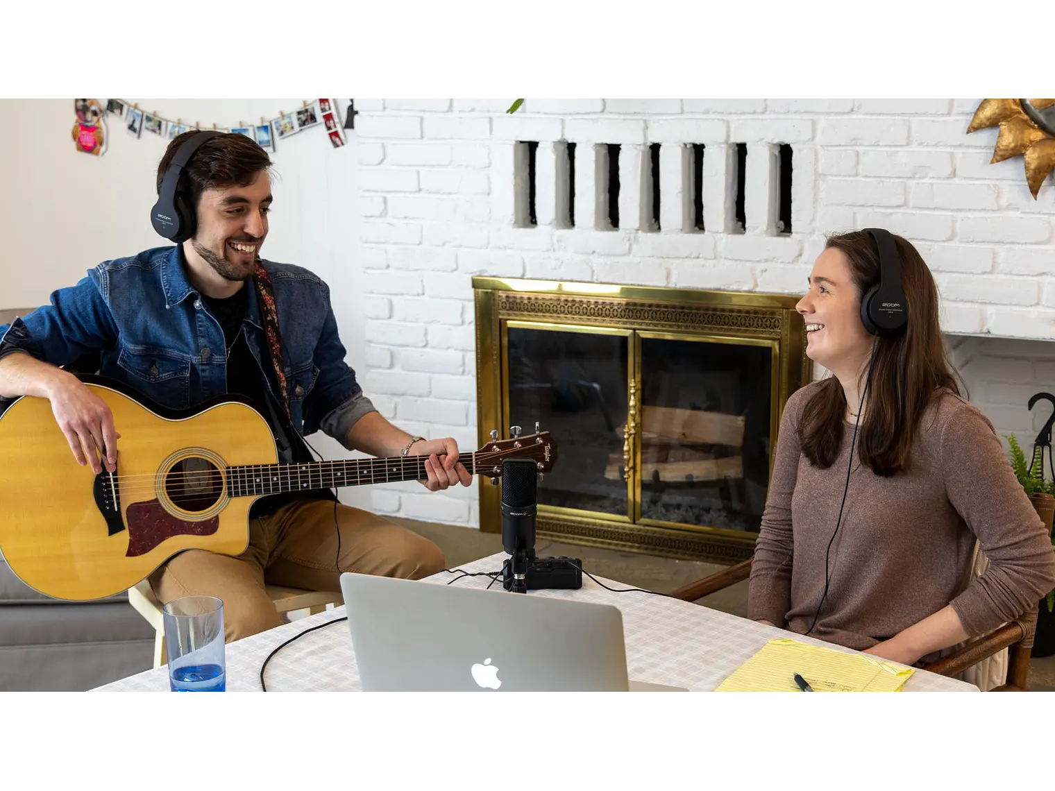 ZUM-2PMP Pack de Podcast Con Audífonos y Micrófono USB 7