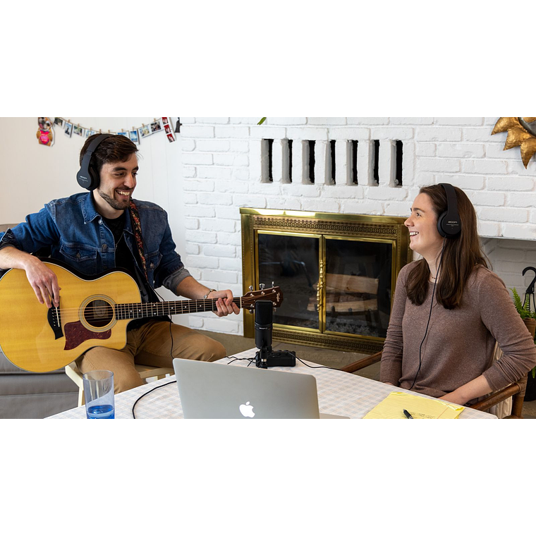 ZUM-2PMP Pack de Podcast Con Audífonos y Micrófono USB 7